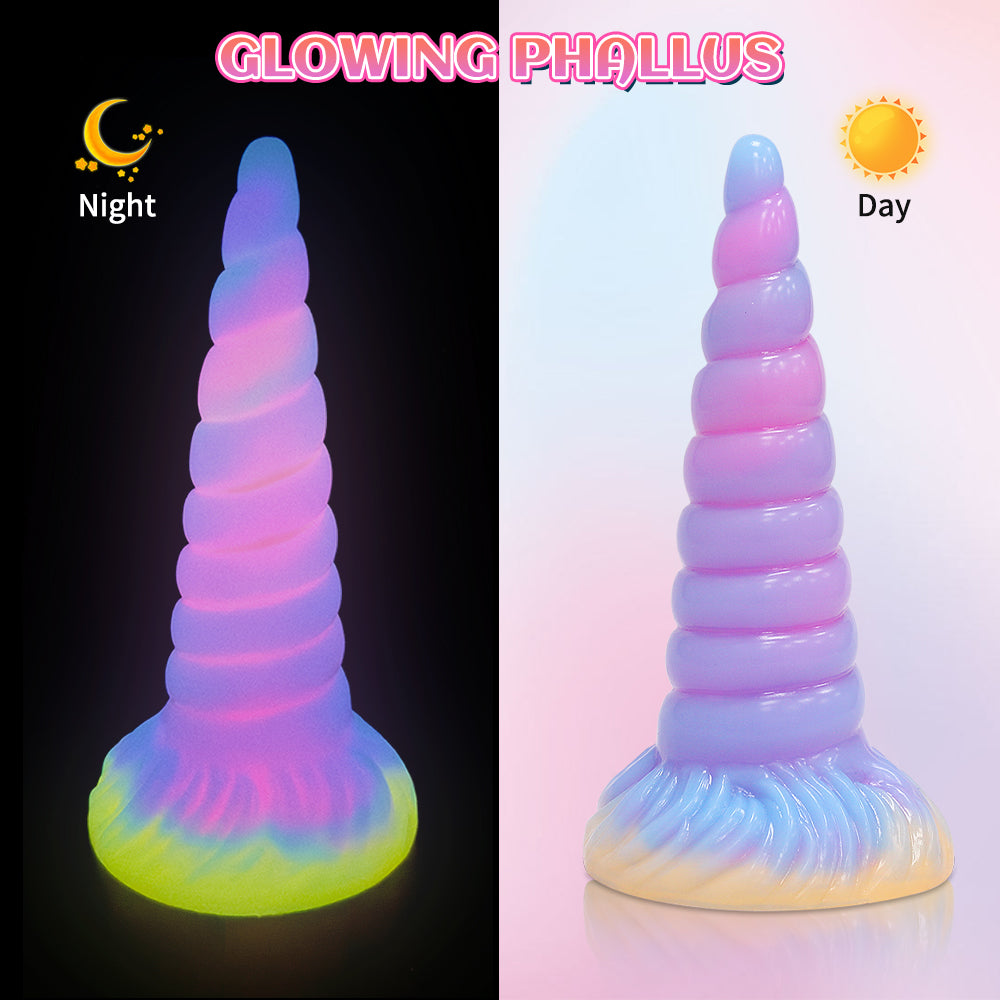 17.8 cm Glow in the Dark Tapered Unicorn Dildo